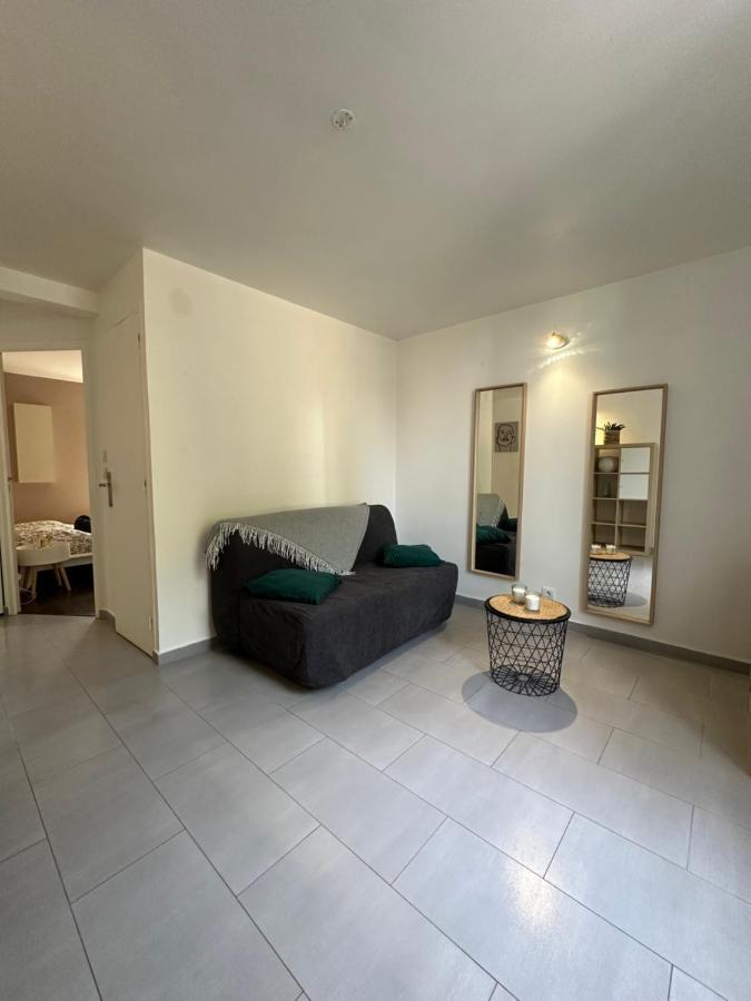 Superbe Appartement Cosy Jardin Корбей-Эссон Экстерьер фото